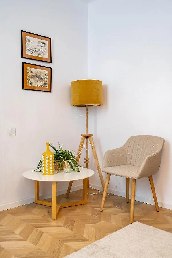 The- Point- 3Br Bright Cloud Daire Bükreş Romanya