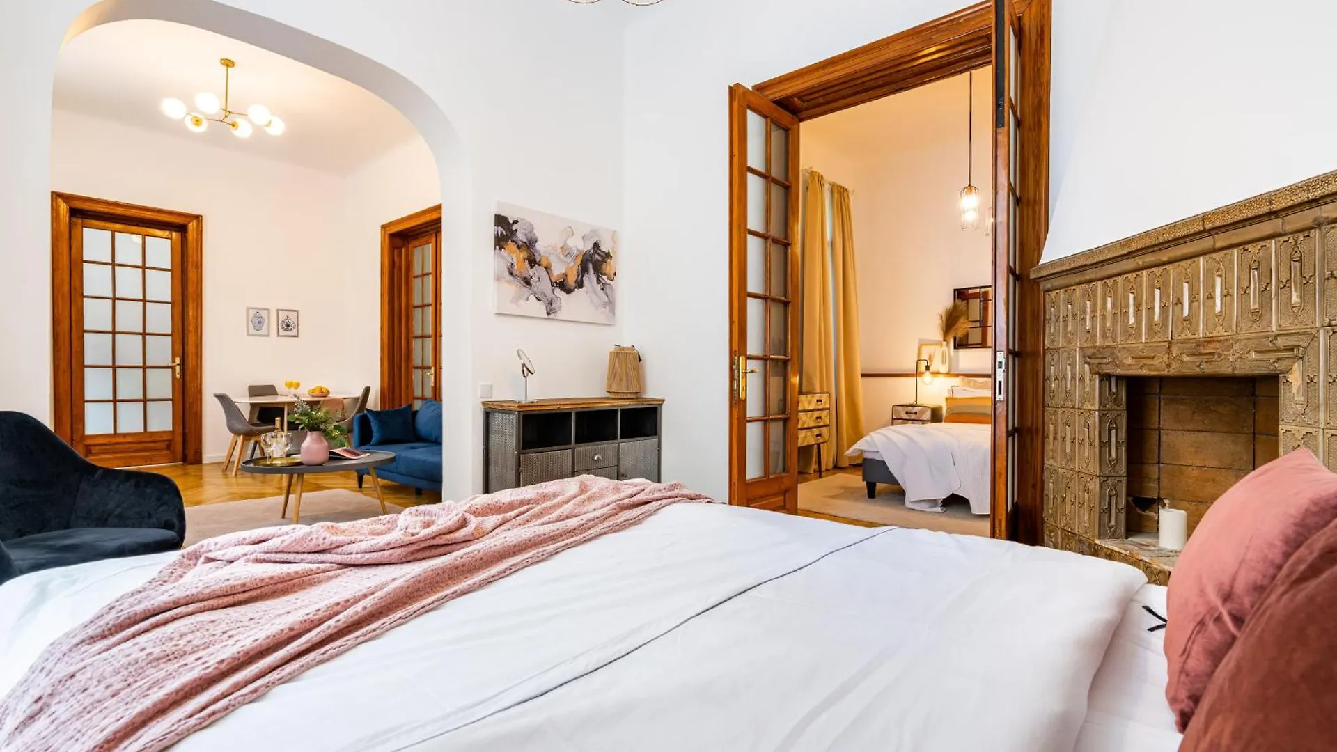 The- Point- 3Br Bright Cloud Daire Bükreş
